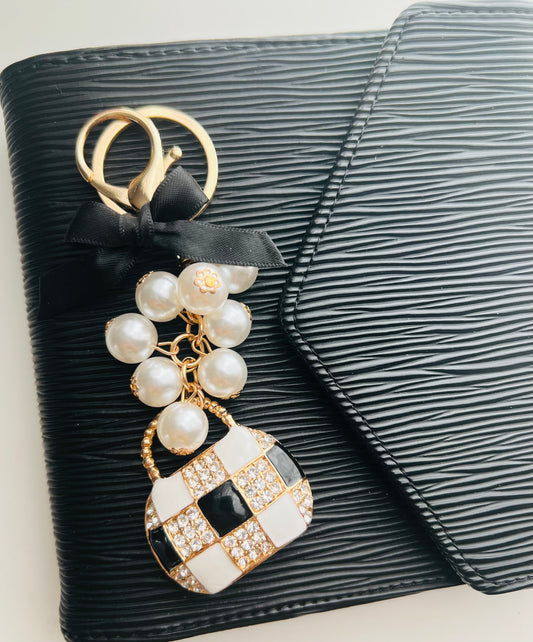 Black Luxe Pearl Keychain